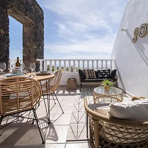 Casa Tucanes , Puerto del Carmen (Lanzarote) Spain